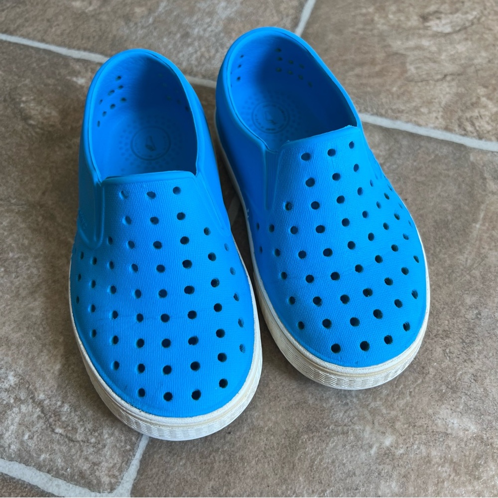 Kids Native Slip On